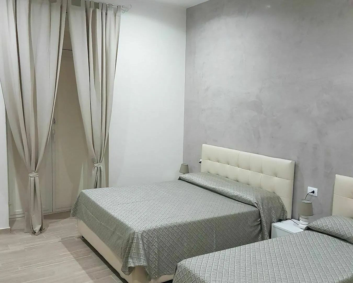 Bed & Breakfast Napoli City Rooms